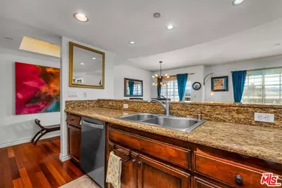 4832 Whitsett Ave #202, Valley Village, CA 91607 - Photo 6