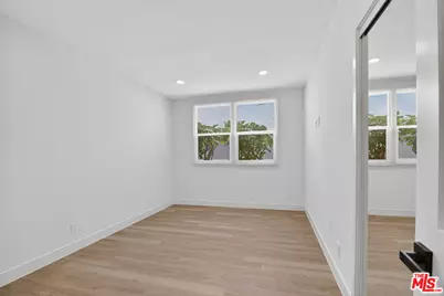 134 S Edgemont St, Los Angeles, CA 90004 - Photo 10