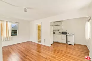 2428 N Beachwood Dr, Los Angeles, CA 90068 - Photo 38