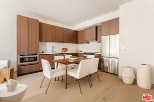 1051 N Spaulding Ave, West Hollywood, CA 90046 - Photo 14