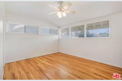 9811 Lubao Ave, Los Angeles, CA 91311 - Photo 16