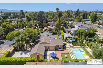 13435 Erwin St, Los Angeles, CA 91401 - Photo 32
