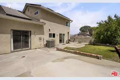 28602 Heather Ln, Castaic, CA 91384 - Photo 28