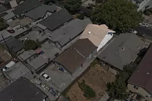 208 W 49th St, Los Angeles, CA 90037 - Photo 34
