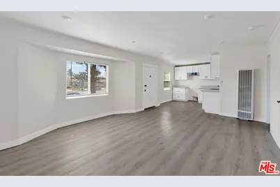 1311 W Martin Luther King Jr Blvd, Los Angeles, CA 90037 - Photo 14