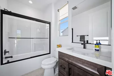 11728 Canoga Ave, Chatsworth, CA 91311 - Photo 34
