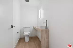 2523 S Orange Dr, Los Angeles, CA 90016 - Photo 32