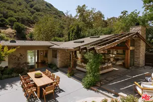2618 Mandeville Canyon Rd, Los Angeles, CA 90049 - Photo 10