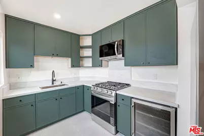 16185 W Sunset Blvd #1, Pacific Palisades, CA 90272 - Photo 6