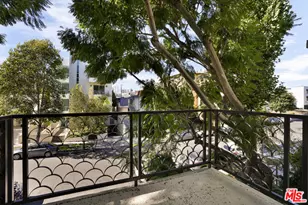 10630 Eastborne Ave, Los Angeles, CA 90024 - Photo 18