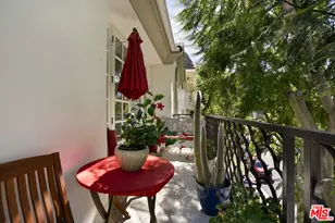 10630 Eastborne Ave, Los Angeles, CA 90024 - Photo 32