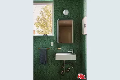 1000 Myra Ave, Los Angeles, CA 90029 - Photo 22