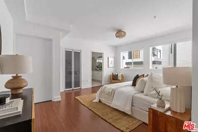 11801 Avon Way #5, Los Angeles, CA 90066 - Photo 4