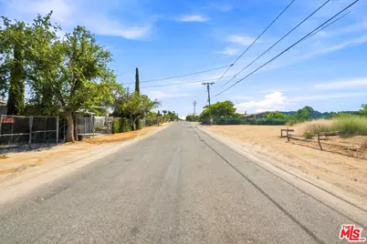 21715 Perry St, Perris, CA 92570 - Photo 12