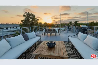 1076 Palms Blvd, Venice, CA 90291 - Photo 4