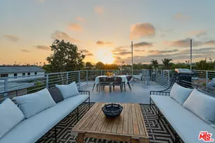 1076 Palms Blvd, Venice, CA 90291 - Photo 4