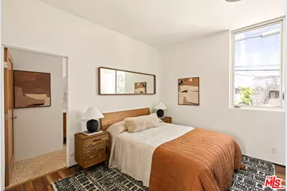 1076 Palms Blvd, Venice, CA 90291 - Photo 26