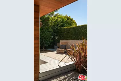 1076 Palms Blvd, Venice, CA 90291 - Photo 6