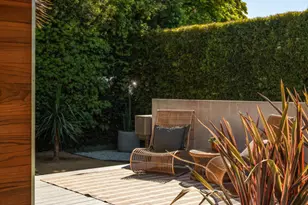 1076 Palms Blvd, Venice, CA 90291 - Photo 6
