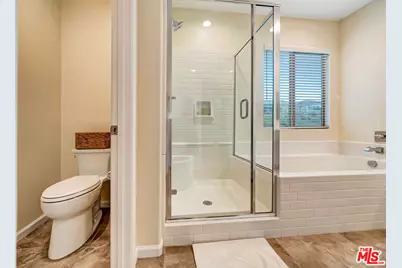 25151 Golden Maple Dr, Santa Clarita, CA 91387 - Photo 28