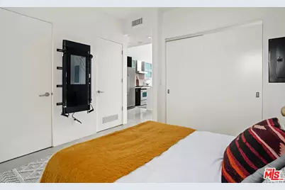 803 Wilcox Ave #10, Los Angeles, CA 90038 - Photo 18