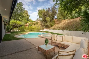 20466 Miranda St, Woodland Hills, CA 91367 - Photo 30