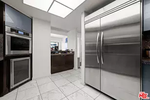 10520 Wilshire Blvd, Los Angeles, CA 90024 - Photo 6