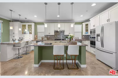 11071 Tamberly Ln, Los Angeles, CA 91042 - Photo 10