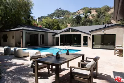 3436 Longridge Ave, Los Angeles, CA 91423 - Photo 26