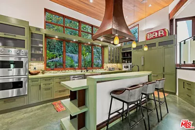 3851 Kingswood Rd, Sherman Oaks, CA 91403 - Photo 8
