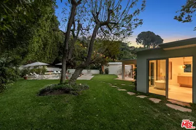 9451 Hidden Valley Pl, Beverly Hills, CA 90210 - Photo 4