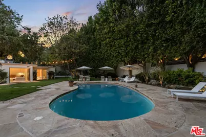 9451 Hidden Valley Pl, Beverly Hills, CA 90210 - Photo 2