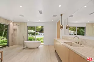 9451 Hidden Valley Pl, Beverly Hills, CA 90210 - Photo 20