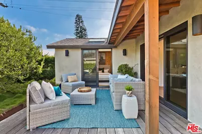 2211 Ashland Ave, Santa Monica, CA 90405 - Photo 4