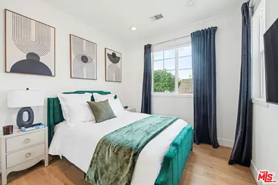 1209 N Commonwealth Ave, Los Angeles, CA 90029 - Photo 14
