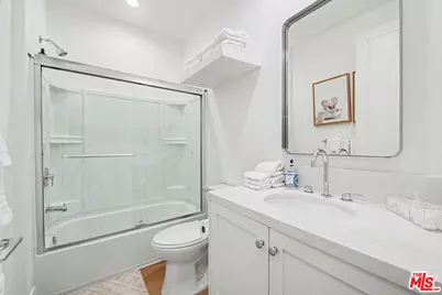 1209 N Commonwealth Ave, Los Angeles, CA 90029 - Photo 16