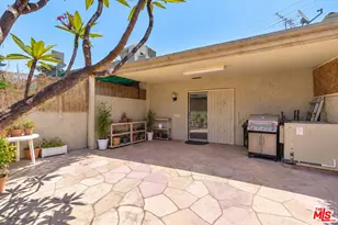 200 S La Fayette Park Pl, Los Angeles, CA 90057 - Photo 24