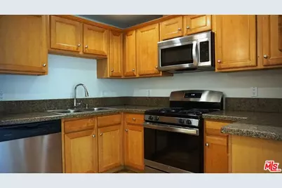 2311 W 10th St #203, Los Angeles, CA 90006 - Photo 8