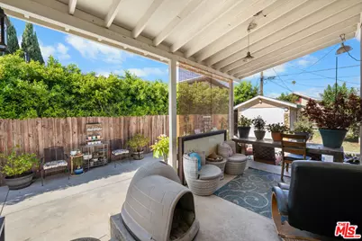 1245 S Muirfield Rd, Los Angeles, CA 90019 - Photo 28