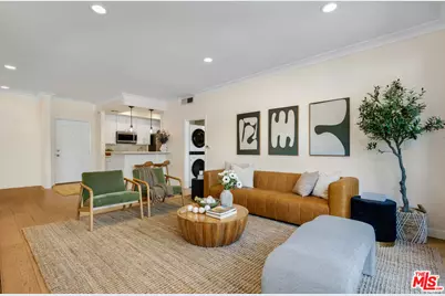 11225 Peach Grove St #104, Los Angeles, CA 91601 - Photo 2