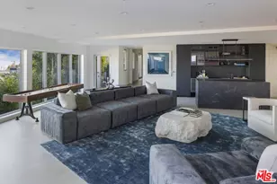 9270 Kinglet Dr, Los Angeles, CA 90069 - Photo 18