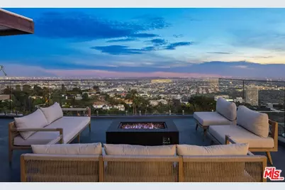 9270 Kinglet Dr, Los Angeles, CA 90069 - Photo 38