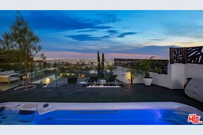 9270 Kinglet Dr, Los Angeles, CA 90069 - Photo 40
