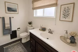 228 S Mariposa Ave, Los Angeles, CA 90004 - Photo 28