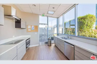 3785 Wilshire Blvd #204, Los Angeles, CA 90010 - Photo 60