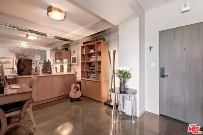 999 N Doheny Dr #1012, West Hollywood, CA 90069 - Photo 2