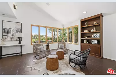 2636 Larmar Rd, Los Angeles, CA 90068 - Photo 20