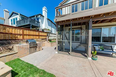 2259 Junipero Ave, Signal Hill, CA 90755 - Photo 32