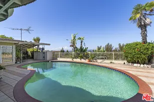 4555 Don Diego Dr, Los Angeles, CA 90008 - Photo 16