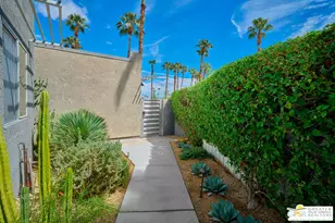 671 Dunes Ct, Palm Springs, CA 92264 - Photo 6